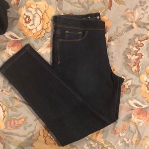 Levi pull-on skinny jeans size 12, dark rinse
